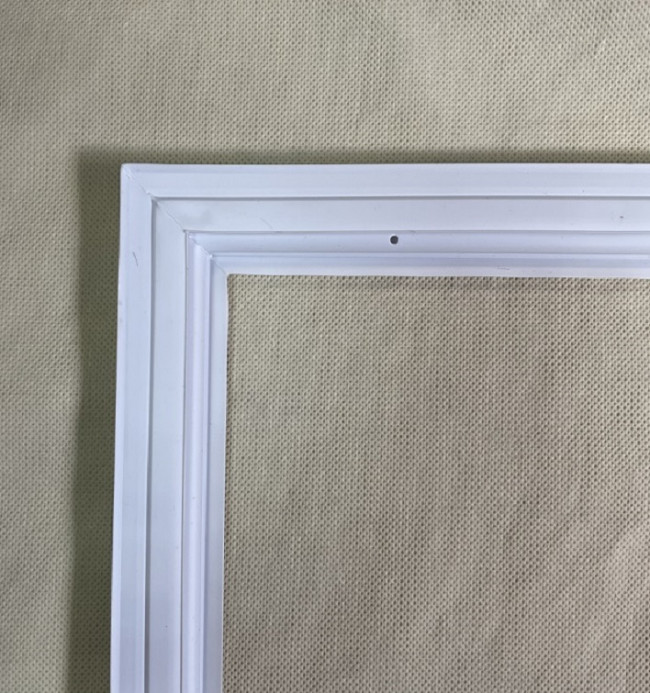 C00854011 Уплотнитель двери 149x57см. холодильника Indesit